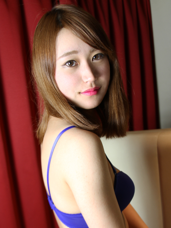 踊れ!チンチコリン・伏見店 あいな 27歳 T:160 B:84(C) W:56 H:84